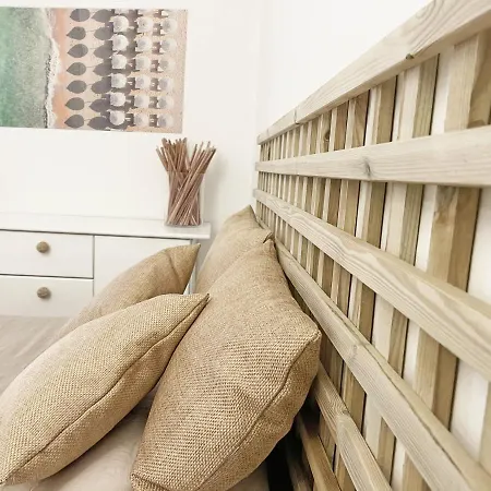 דירה Beachfront Oura - 100m Beach, Seaview, Garage, 300m Strip *