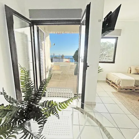 Beachfront Oura - 100m Beach, Seaview, Garage, 300m Strip *